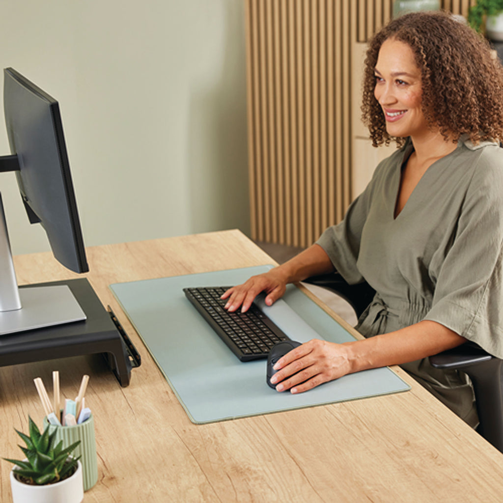 Fellowes Breyta Plus+ Ergonomic Vertical Mouse Medium Left 100143583_4