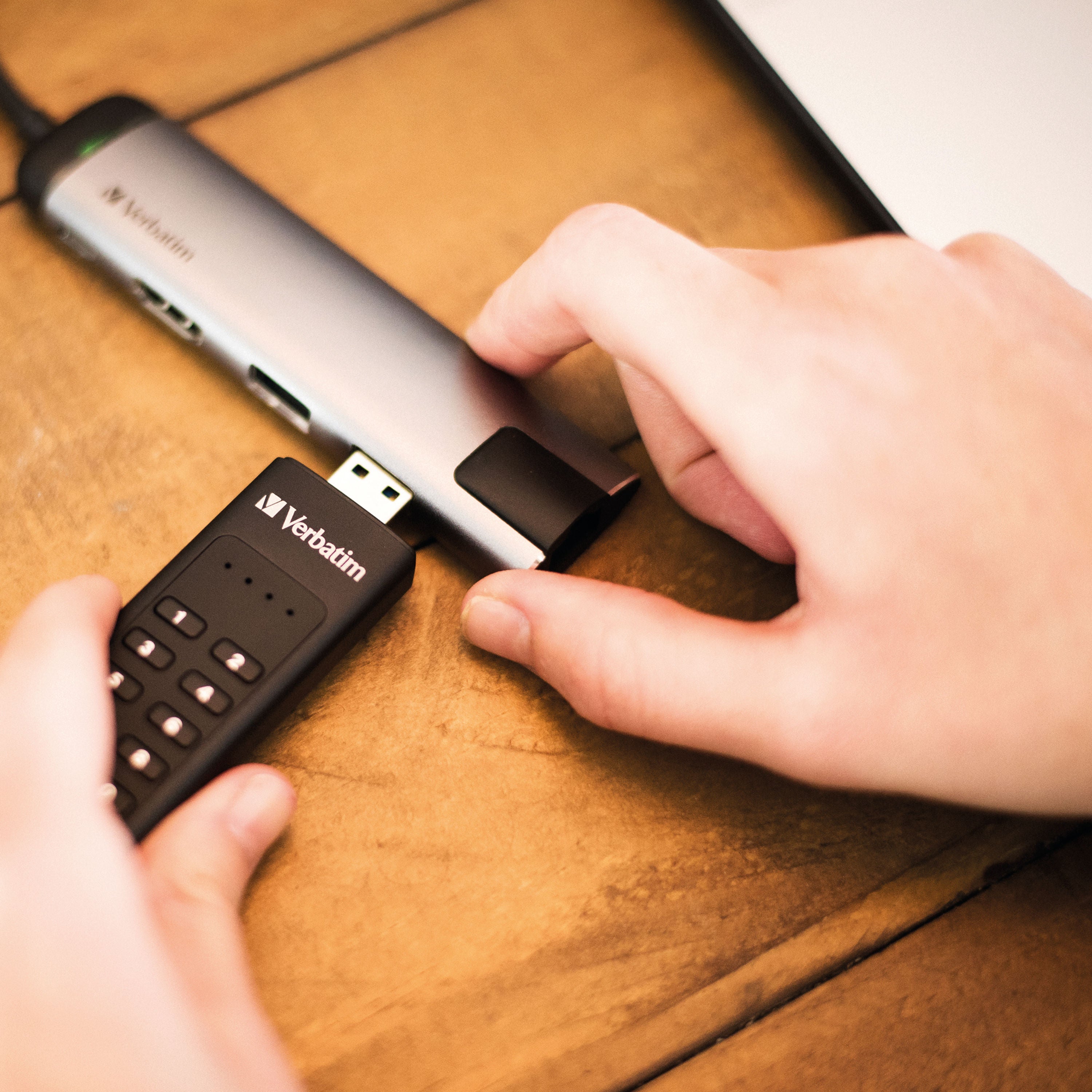 Verbatim Keypad Secure USB 3.0 Flash Drive 32GB 49427_4